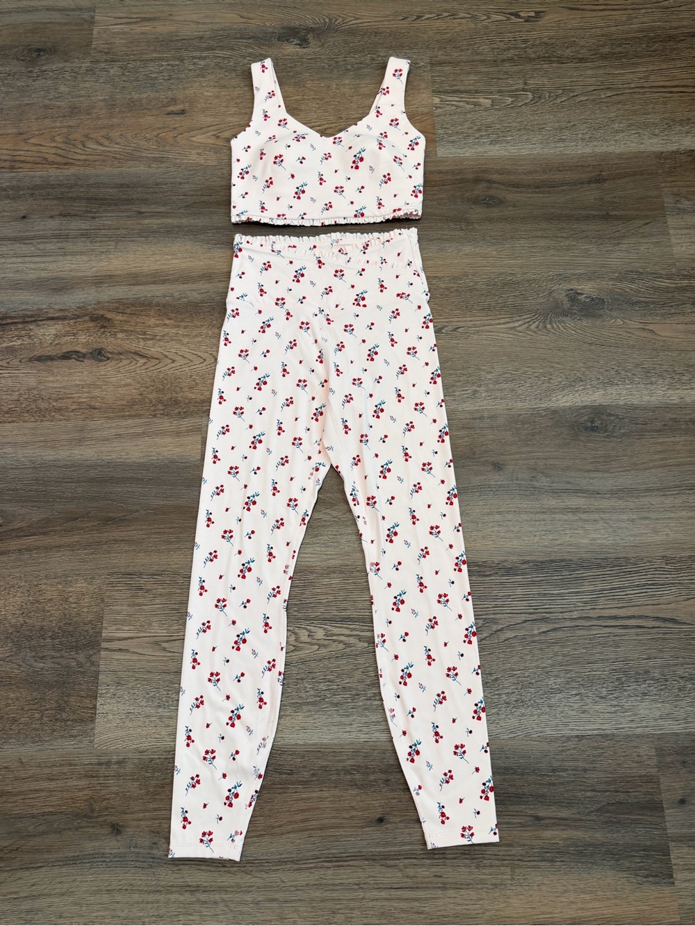 All In Motion Everyday Soft Floral Ruffle Matching Set Top XS Leggings Small
